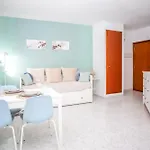 Apartment Al01 Estudio 250 M De Playa De Fenals, Costa Brava *